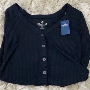 Hollister button top